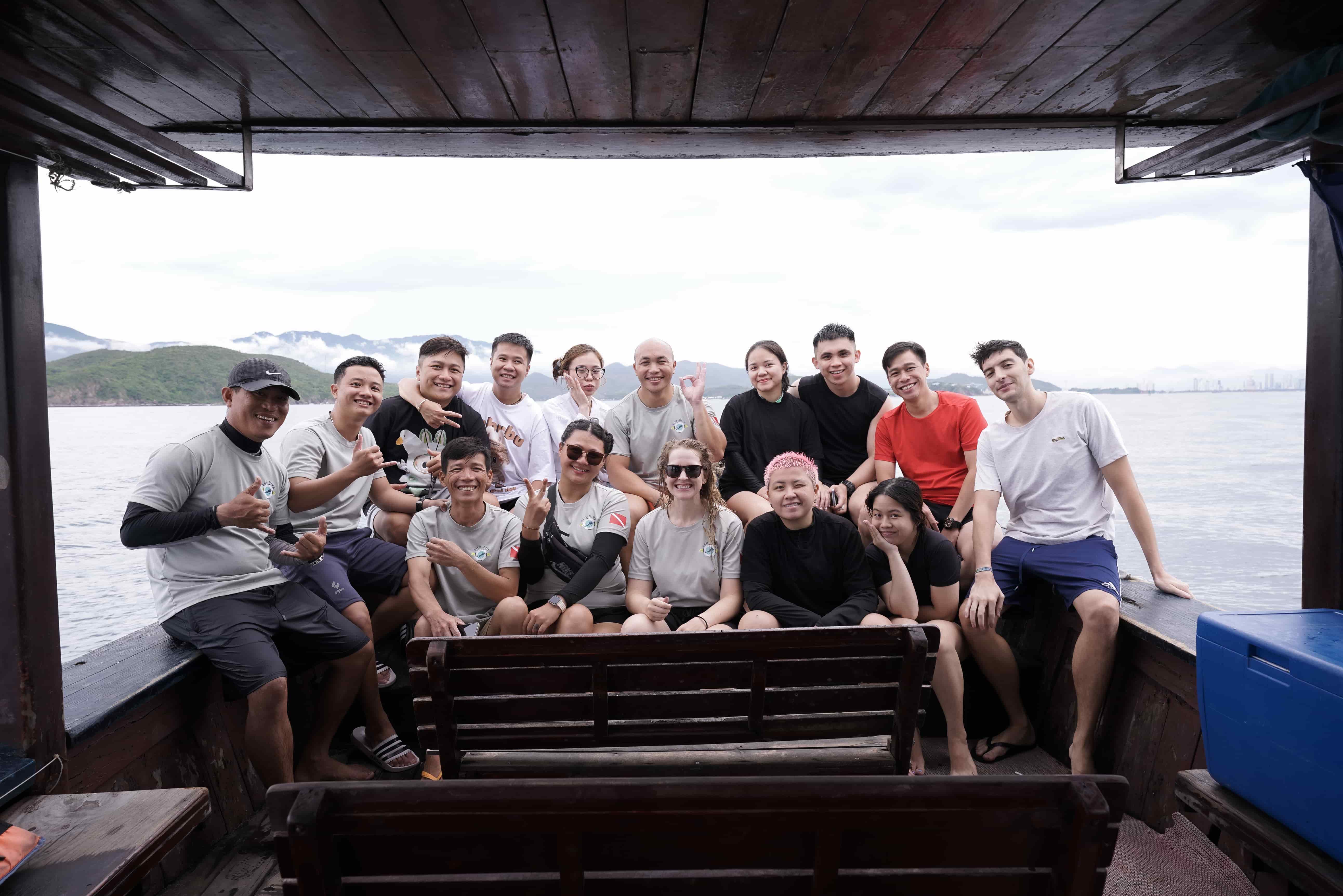 tour-rieng-nha-trang-private-boat